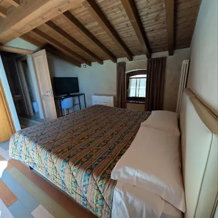 Casale Elisa Country *